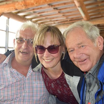 Gemütliches Beisammensein von Jung und Alt Gemütliches Beisammensein von Jung und Alt