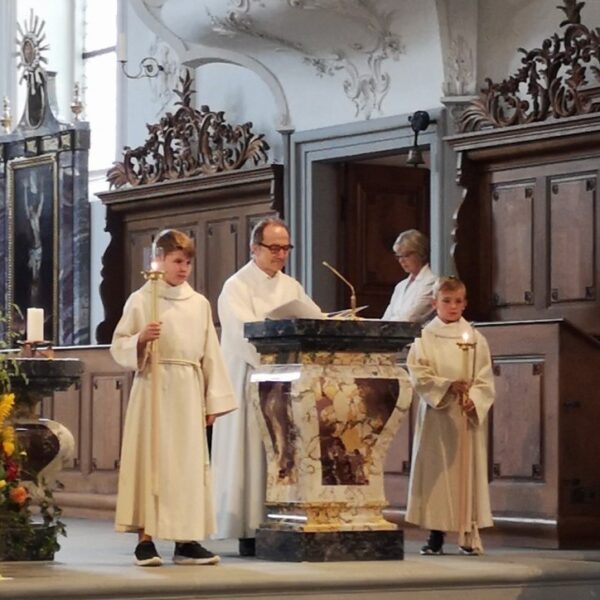 Othmar Odermatt liest das Evangelium