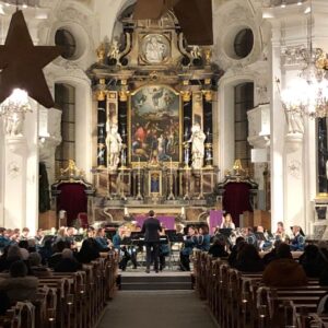 Weihnachtskonzert 2026. Bild vom Gaudete-Konzert 2021 der Ortsmusik in der Kirche Ruswil