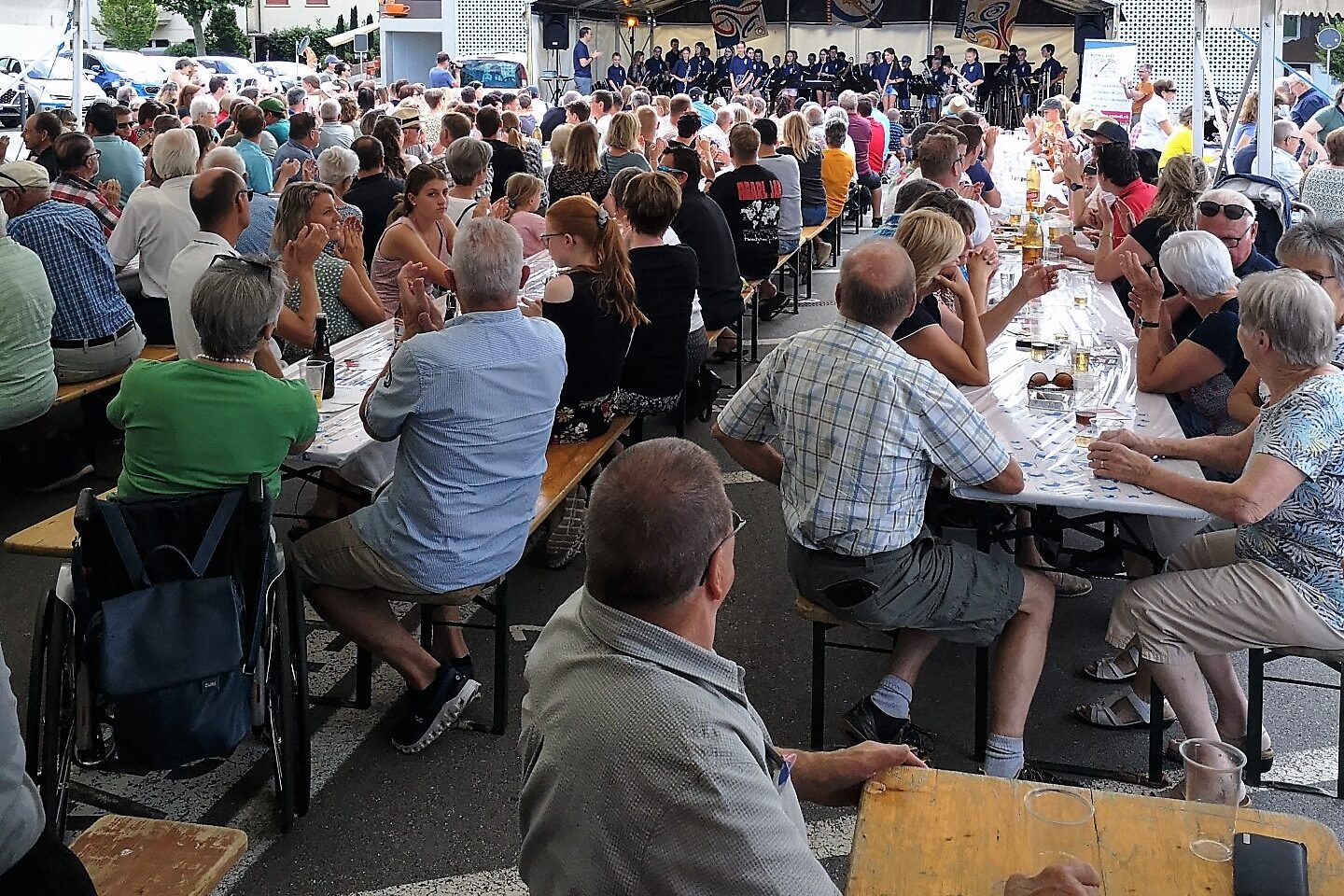 Viele Leute werden am Blasmusik OpenAir 2024 Ruswil erwartet