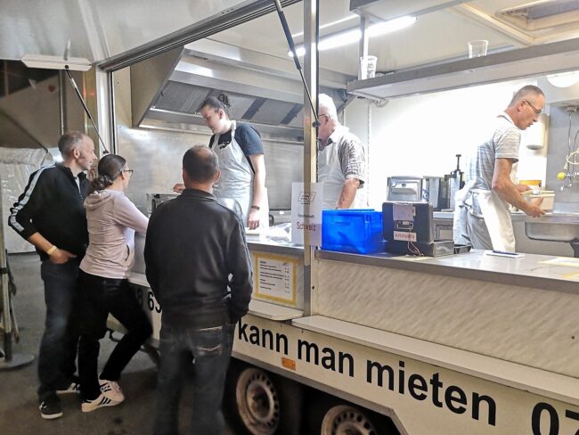 Kilbi 2023 der Ortsmusik Rüediswil, feine Grilladen gab es beim Grilllwagen