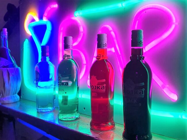 Wodka steht bereit am BarGaudi der Kilbi Rüediswil.