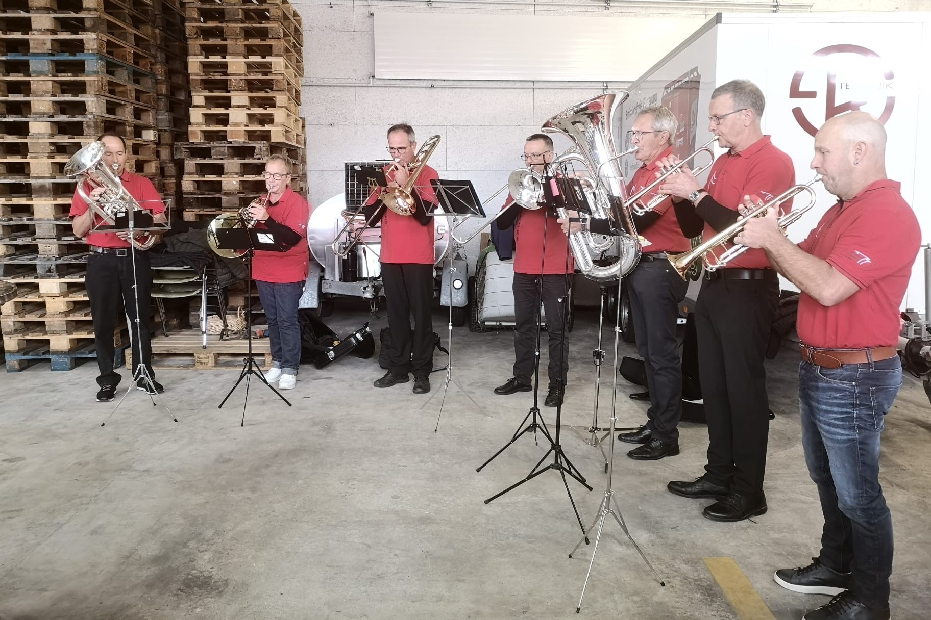 Kleinformation der Ortsmusik Rüediswil spielt am Apero