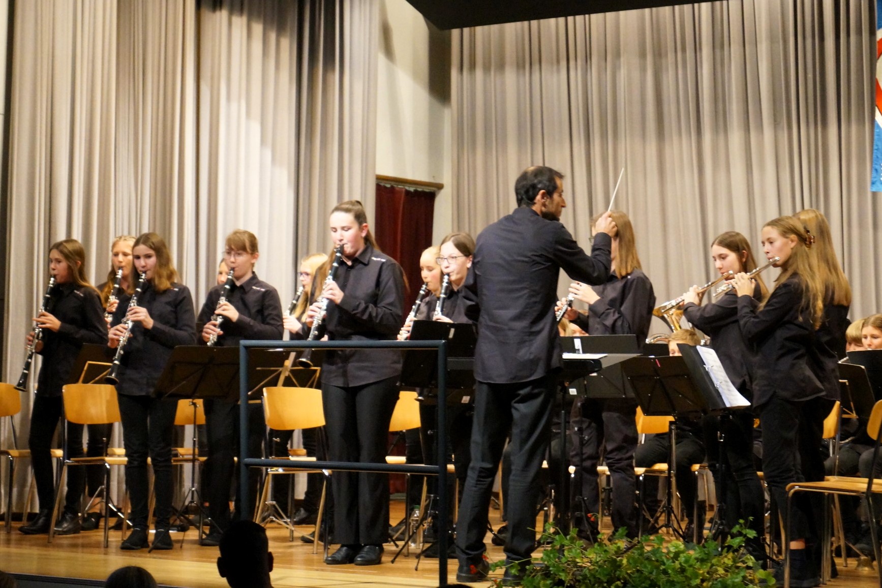 Die jungen Musikantinnen und Musikanten begeisterten mit ihren Einlagen am Jahreskonzert der Ortsmusik Rüediswil