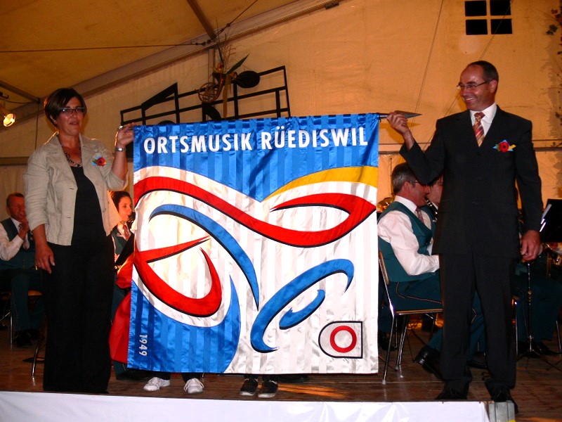 Im Jahr 2009 feierte die Ortsmusik Rüediswil ihr 60 Jahr Jubiläum und weihte eine neue Fahne.