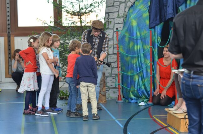 Im 2017 führte die Ortsmusik Rüediswil in der Turnhalle Rüediswil ihr zweites Kinderkonzert durch.