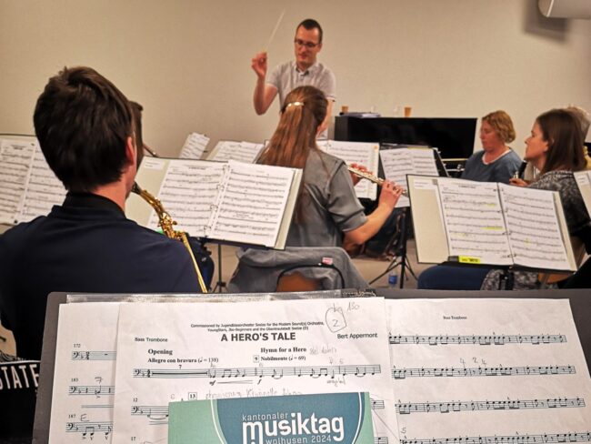 Die Ortsmusik Rüediswil probt für Auftritt am Musiktag