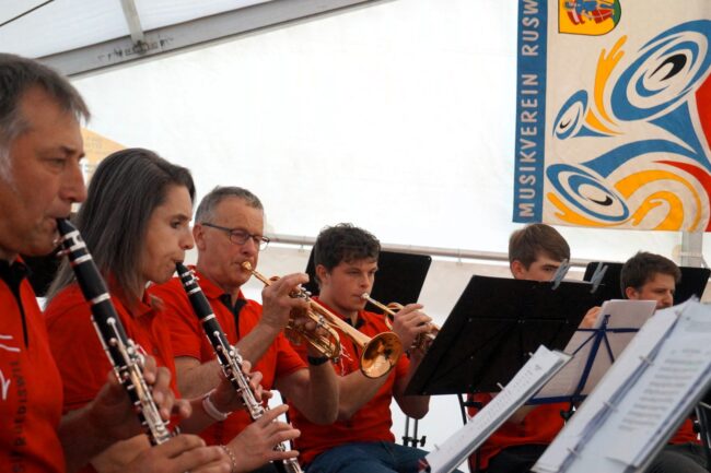 Am 22. Juni 2024 fand in Ruswil auf dem Märtplatz das zweite Musik OpenAir statt. Die OMR spielt den Schottisch Malojawind.