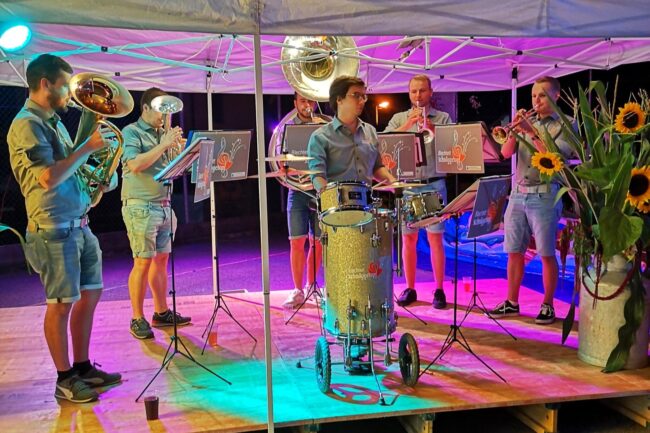 Das Blechtett Schnäggetopf aus Buttisholz unterhielt am Samstag die Gäste der Kilbi Rüediswil.