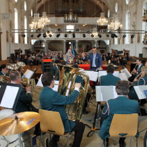 Palmsonntag 2026: Bild vom Palmsonntagsgottesdienst 2025 durch die Ortsmusik Rüediswil