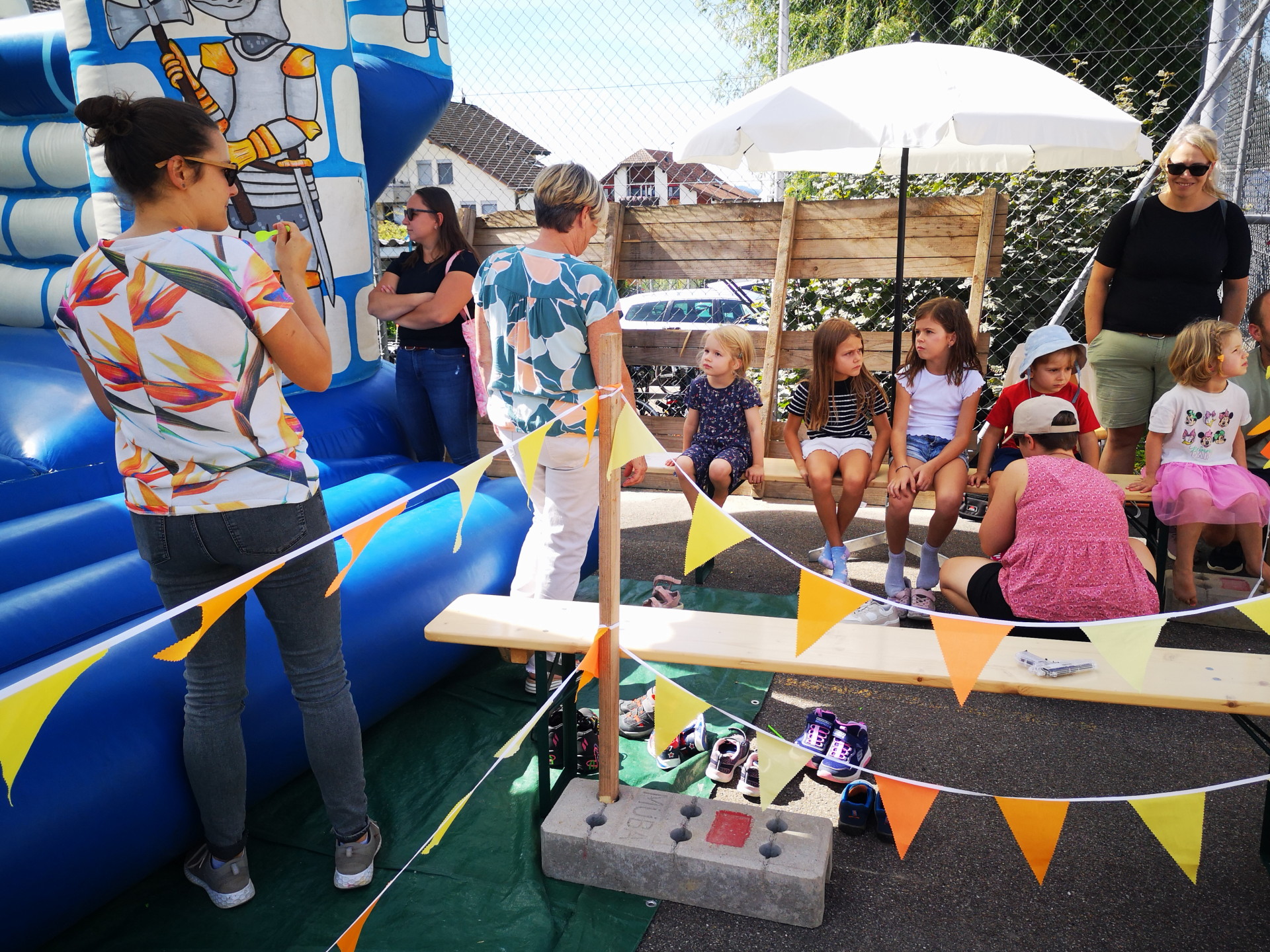 Die Ortsmusik Rüediswil organisierte auch eine Hüpfburg für die Kinder.