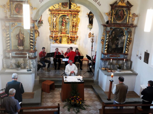 Das Klarinetten-Ensemble der Ortsmusik Rüediswil spielte am Chibi-Gottesdienst 2025