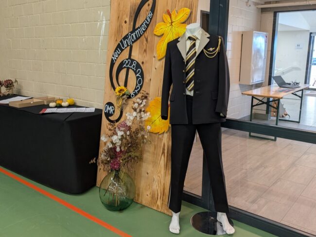 Das Herbstfest war einer der letzten Auftritte der OMR mit der alten Uniform. Im 2026 gibt es eine neue Bekleidung.