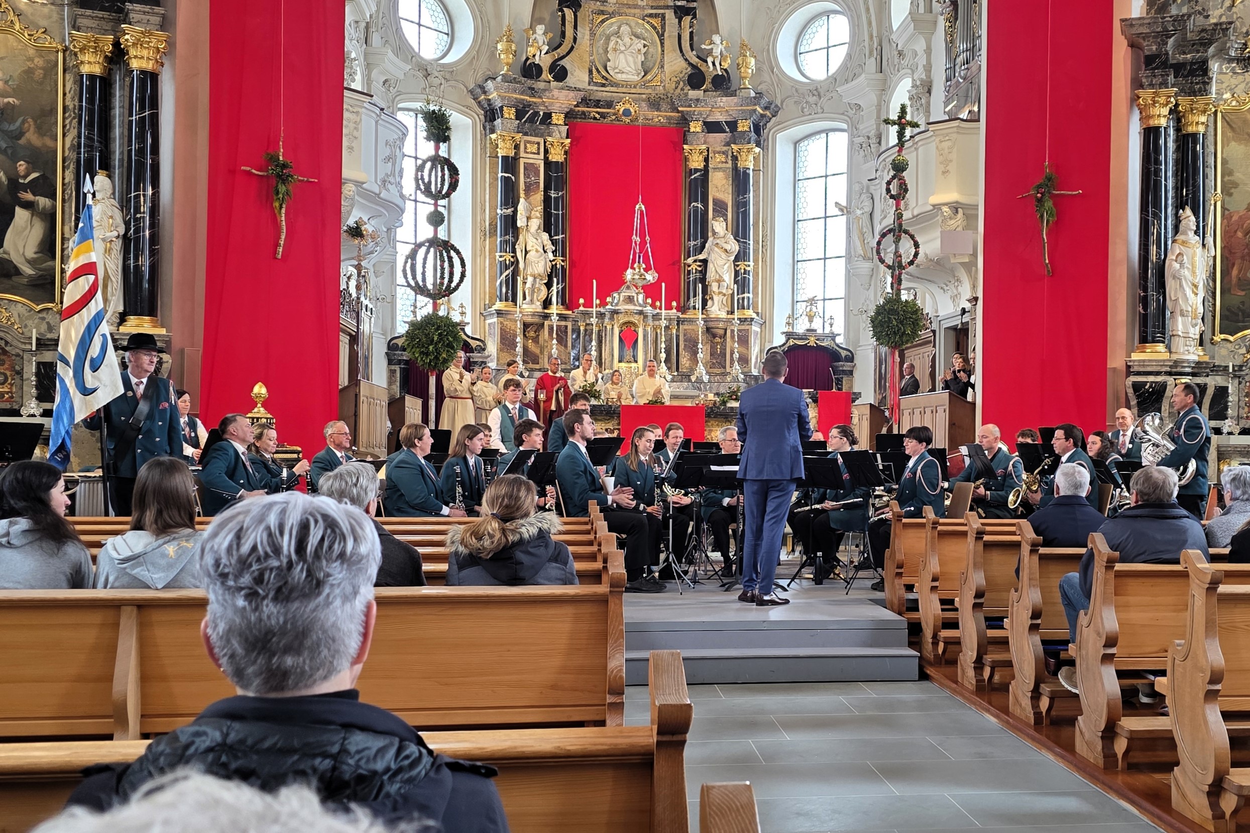 Grosser Applaus für die Ortsmusik Rüediswil am Palmsonntagsgottesdienst vom 29. März 2026.