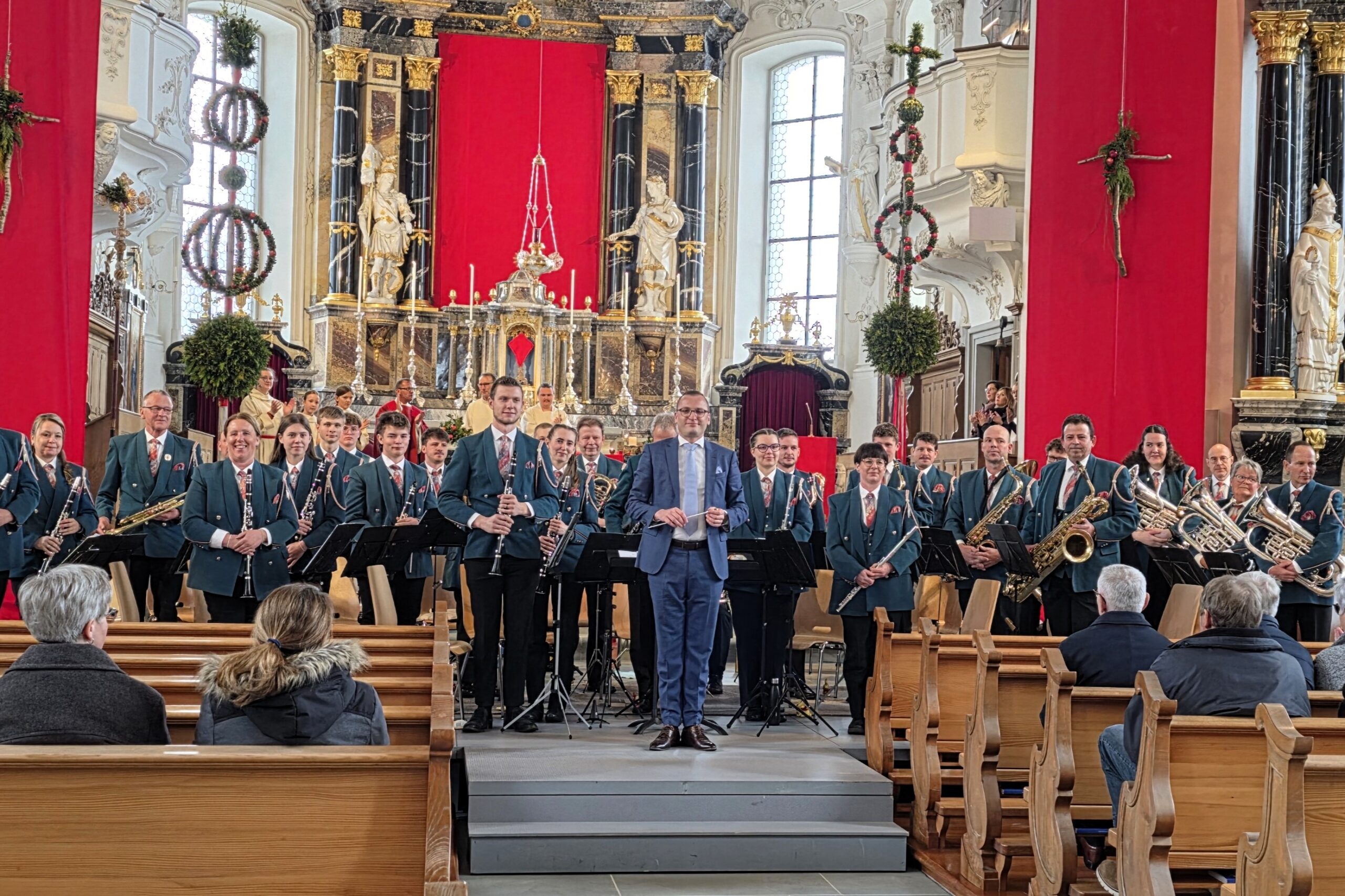 Die Ortsmusik Rüediswil spielte am Palmsonntag 2026 in der Pfarrkirche Ruswil.