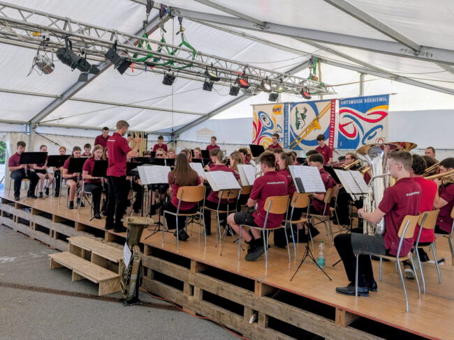 Die Jungmusik Rottal schloss mit dem Auftritt am Blasmusik Openair 2026 ihr Vereinsjahr erfolgreich ab.