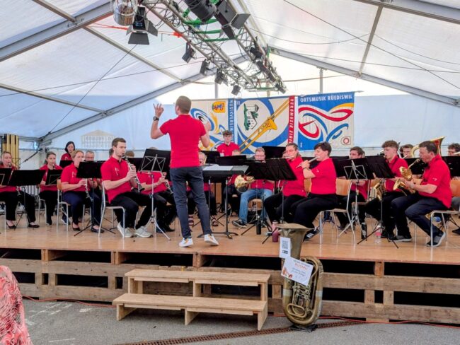 Die Ortsmusik Rüediswil spielte am Blasmusik OpenAir 2026.