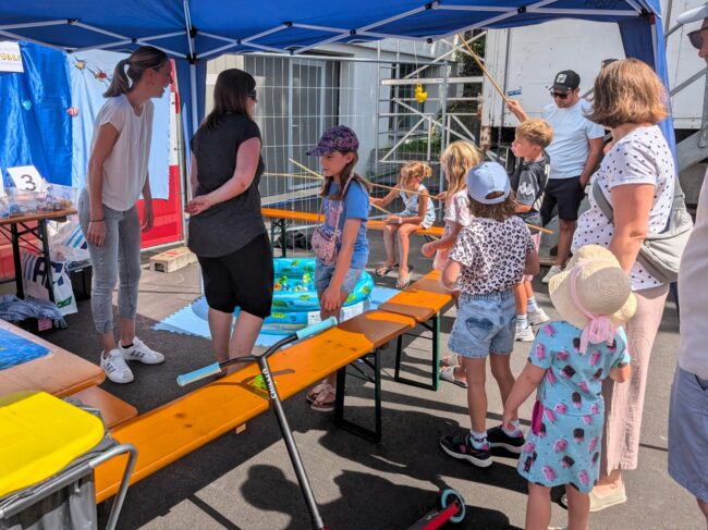 Fischen am Stand der Spielgruppe Rüediswil an der Chilbi 2026 der Ortsmusik.