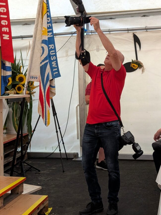 An der Neuuniformierung der Ortsmusik Rüediswil fotografierte Stefan Dubach.