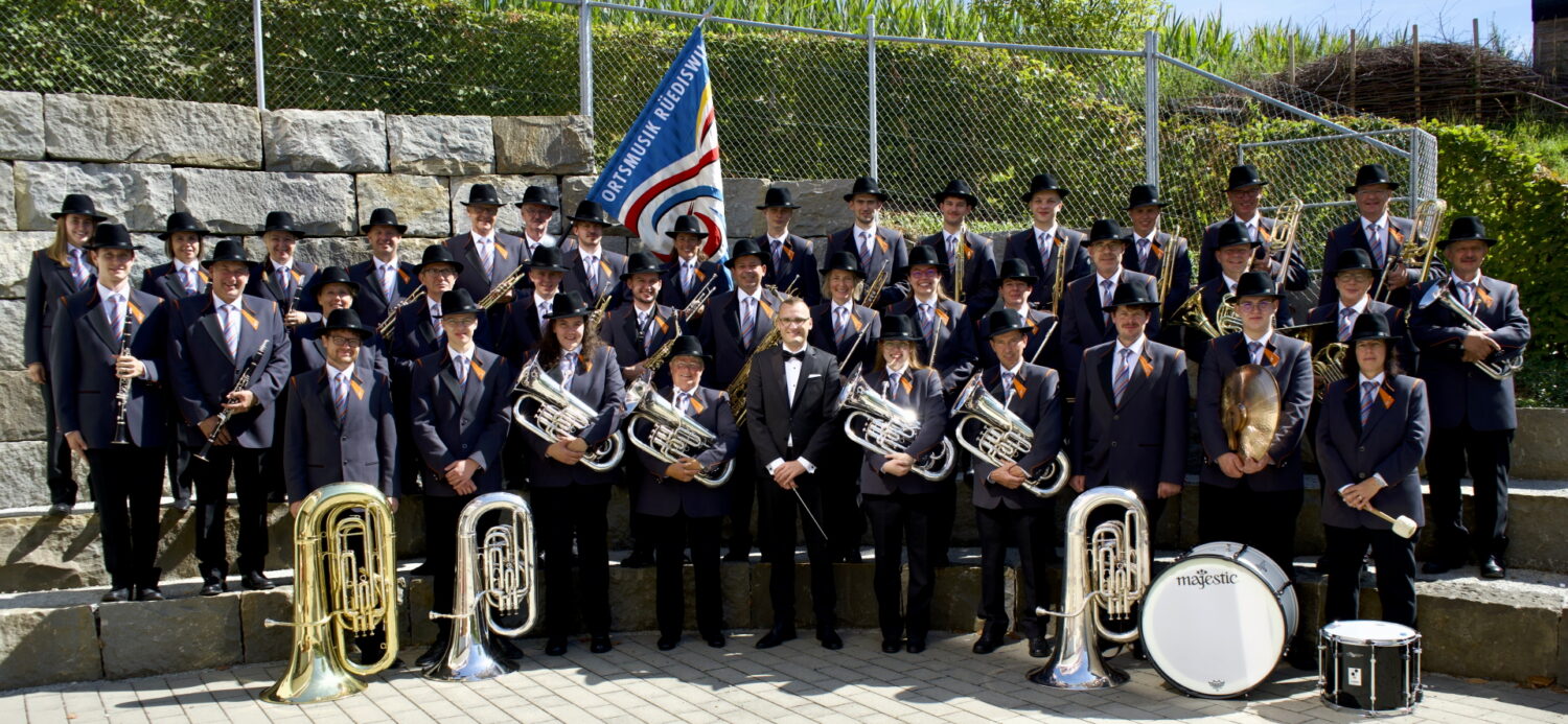 Gesamtfoto der Ortsmusik Rüediswil im August 2026