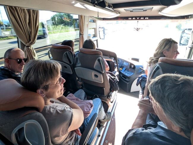 Mit dem modernen Reisecar von Gössi Carreisen. brachte unser Chauffeur Nico Eigenmann die Ortsmusik Rüediswil sicher ins Toggenburg.