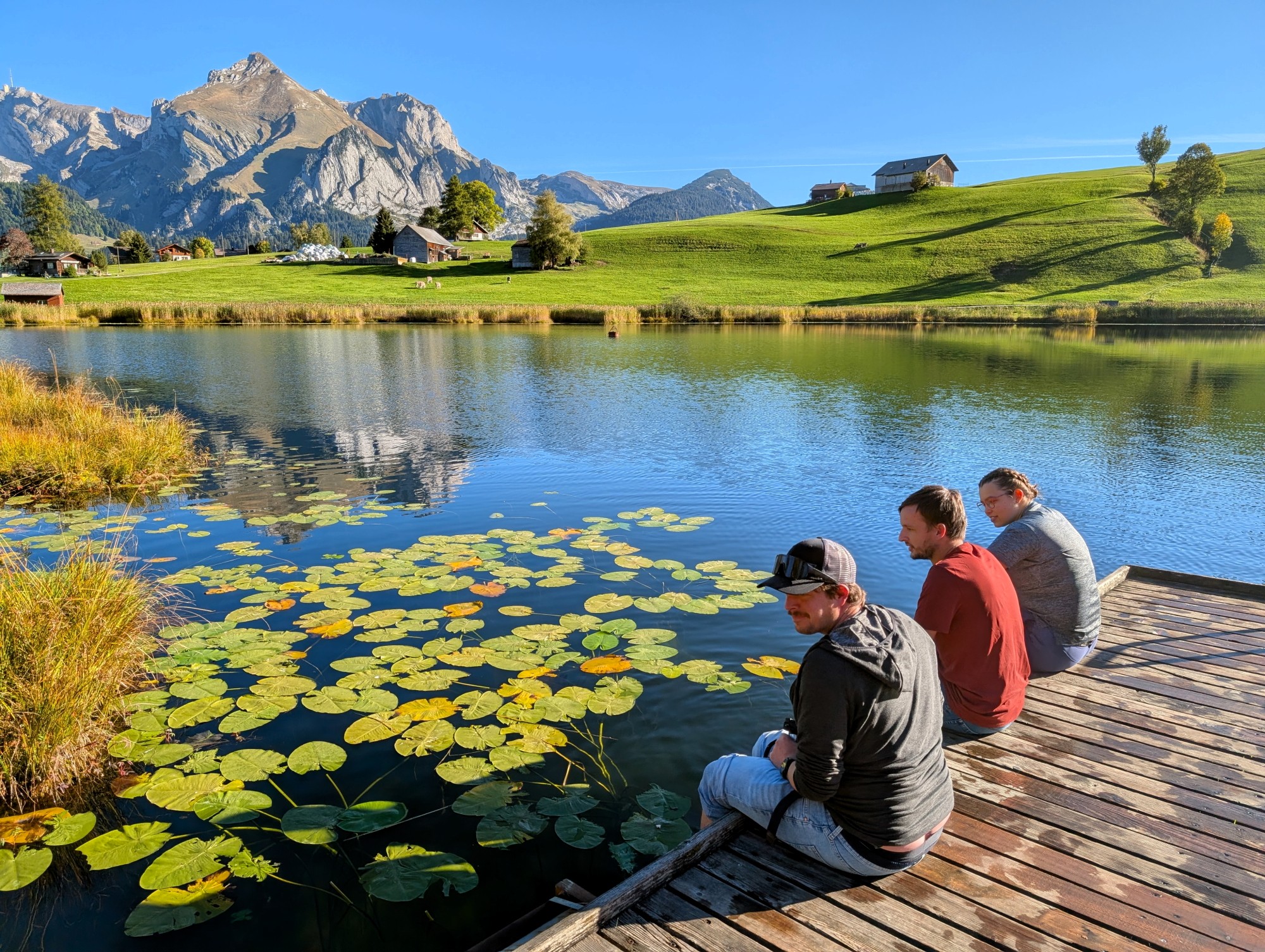 Morgenwanderung zum nahegelegenen Schwendisee Am Sonntagmorgen genossen die OMR-Mitglieder die herrliche Stimmung beim Schwendisee.